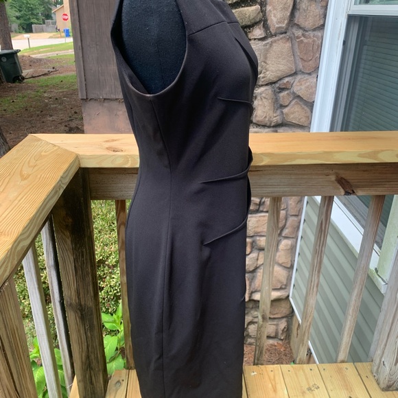 Calvin Klein - Picture 6 of 8